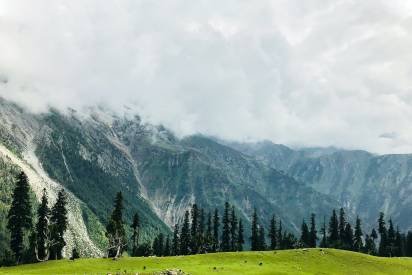 Kashmir Honeymoon Packages